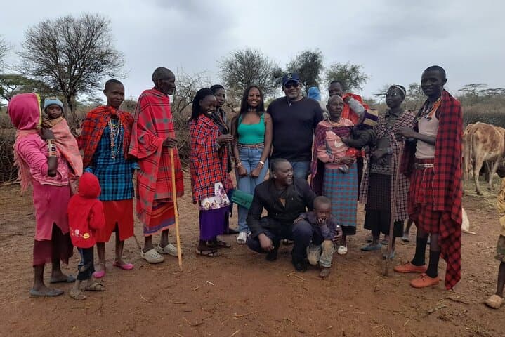 Maasai Village Day Tour from Nairobi: Meet Maasai Culture & Markets