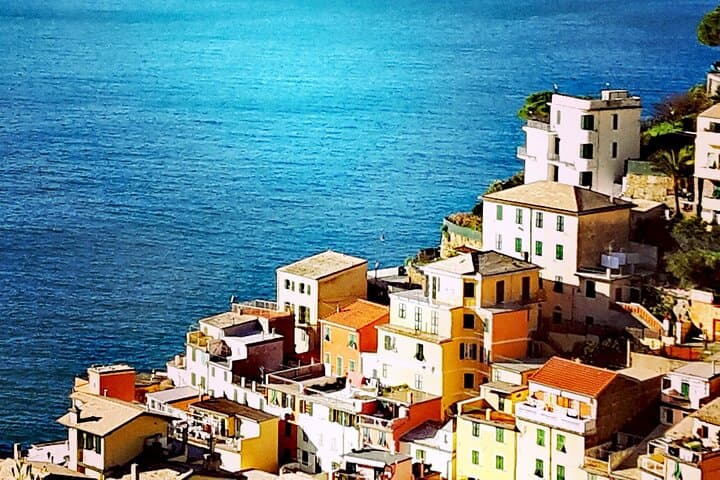 Cinque Terre & Pisa from Florence — Private 12‑Hour Limousine to Manarola and Pisa photo 5