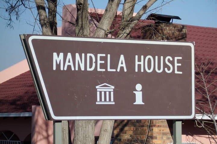 Half-Day Johannesburg & Soweto Township Tour — History, Culture & Practical Guide photo 1