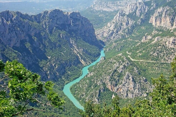 Gorges du Verdon Private Day Tour: Cliffs, Canoes and Lavender Fields from Nice