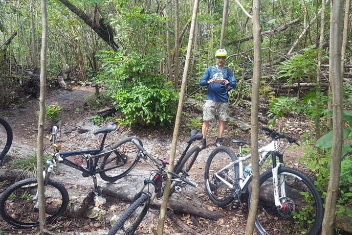 Tortuguero Coastal MTB Ride to a Hidden Spring and Cave photo 2