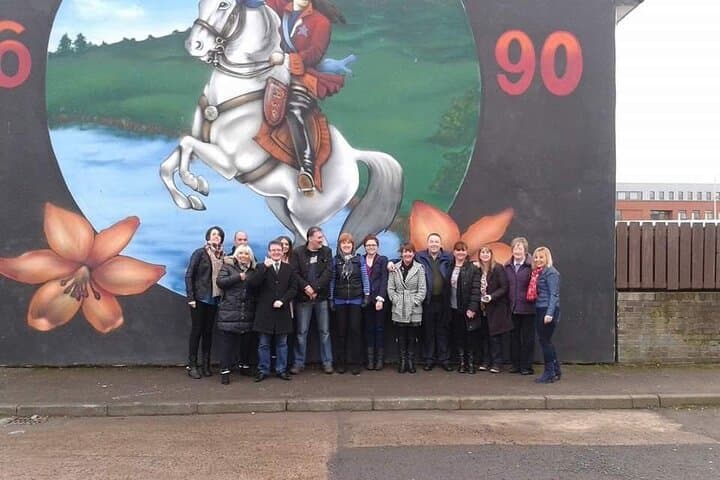 Black Taxi Belfast Private Mural & Peace Wall Tour photo 6