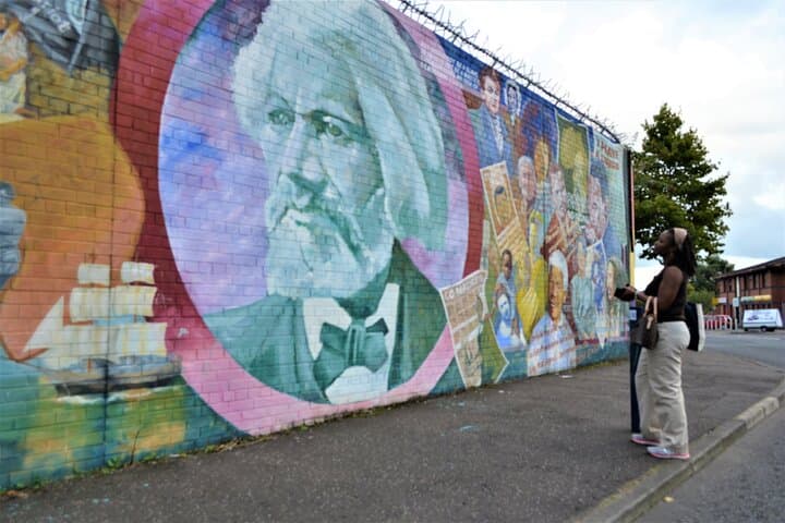 Four-Hour Belfast Highlights Private Sightseeing Tour: Titanic Quarter to Cave Hill photo 4