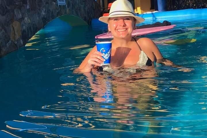 Roatan Cruise Ship Beach & Town Shore Excursion — 50-Minute Beach Stop photo 2