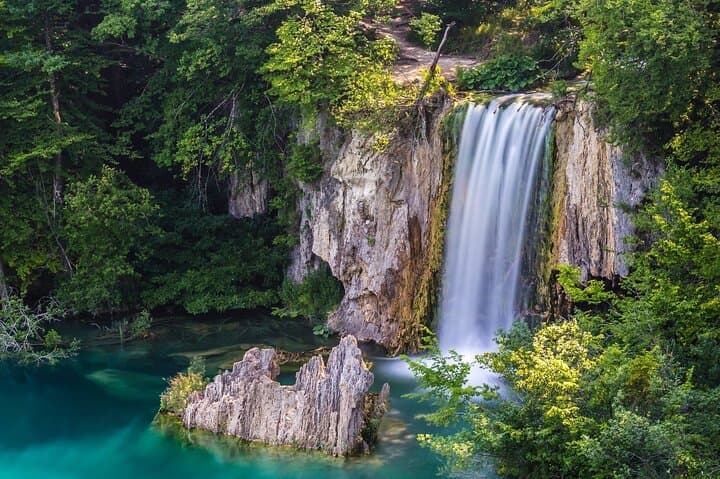 Plitvice Lakes & Zadar Private Day Trip from Split with Lunch photo 3