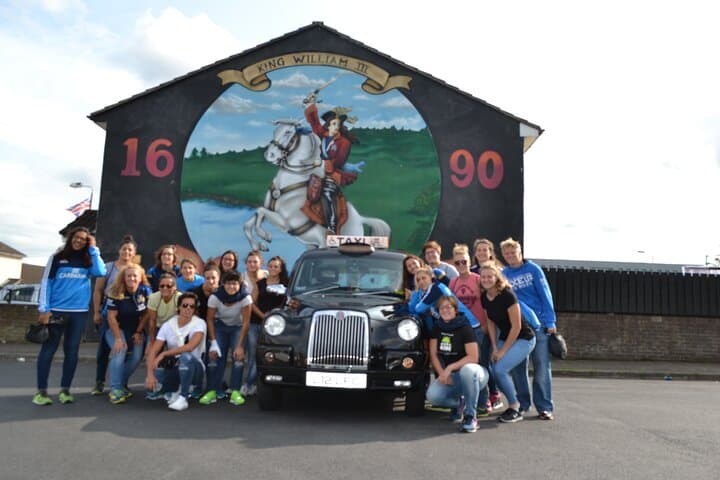 Belfast Black Cab Private Tour with Original Guides — 2-Hour City History Ride