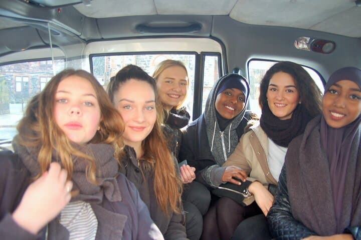 Belfast Black Cab Private Tour with Original Guides — 2-Hour City History Ride photo 4