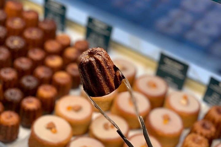 Bordeaux Gourmet Sweets Walking Tour: Taste Canelé & Regional Treats photo 1