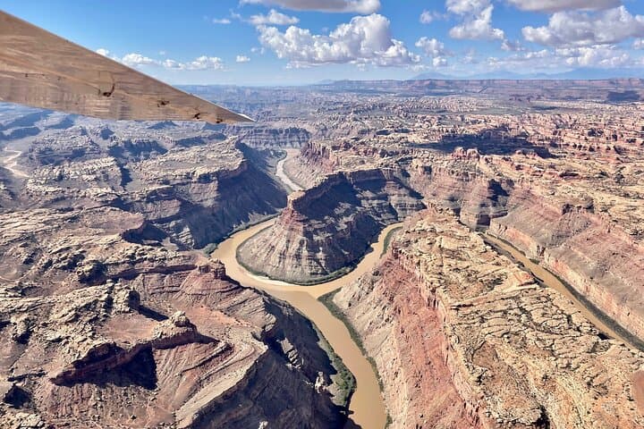 Canyonlands Airplane Tour: A 60-Minute Aerial View of Island in the Sky & The Needles photo 3