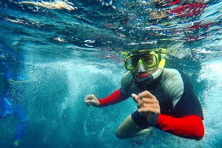 San Cristóbal Full-Day 360° Tour: Snorkel Kicker Rock, Rosa Blanca & Sardina Bay photo 2