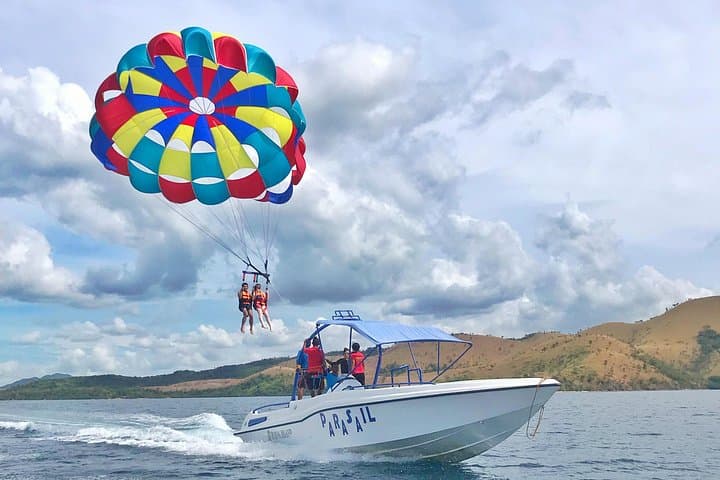 Coron Parasailing Adventure: Soar Above the Turquoise Waters of Busuanga photo 4