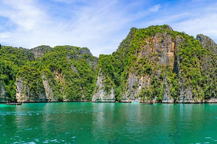Snorkeling Phi Phi Islands by Speedboat — Maya Bay, Pileh Lagoon & Bamboo Island photo 6