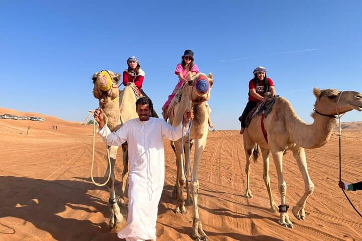 5-Day Private Oman Tour: Mountains, Desert & Coastline Adventure