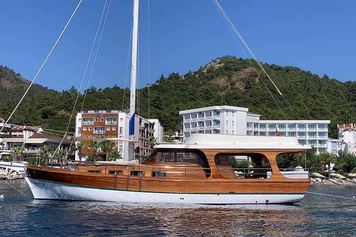 Private Marmaris & Icmeler Full-Day Boat Trip: Paradise Island and Phosphorus Cave Cruise photo 3