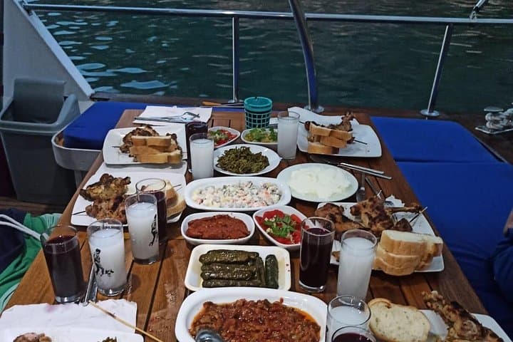 Private Marmaris & Icmeler Full-Day Boat Trip: Paradise Island and Phosphorus Cave Cruise photo 4