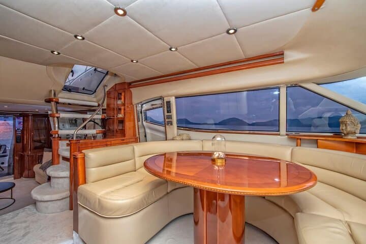 Private Luxury Yacht Cruise on the Bosphorus: Two-Hour Istanbul Sightseeing Charter photo 4