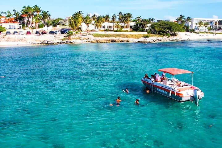 Private Aruba Snorkeling Trip: Catalina Bay & Malmok Reefs with Rum Punch photo 3