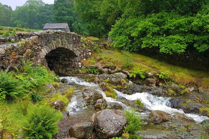 8 Lakes in a Morning: A Windermere-Minivan Tour Through the Heart of the Lake District photo 4