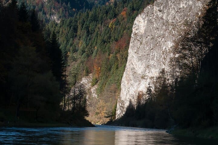 Dunajec River Rafting from Krakow: Full-Day Pieniny Gorge Wooden Raft Expedition photo 6