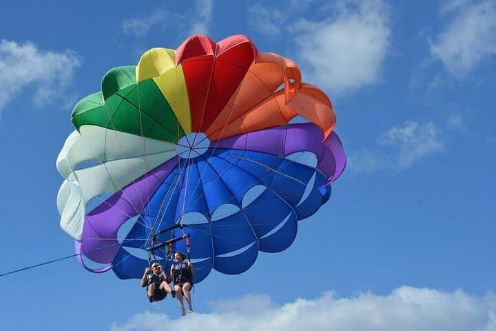 Parasailing in Malta: Soar 200m Above St. George's Bay photo 2