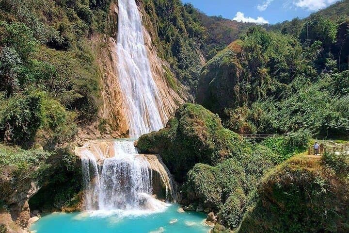 Chiflón Waterfalls and Montebello Lagoons Day Tour from San Cristóbal