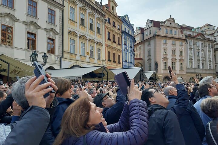 Private Romantic Prague Walking Tour: 3-Hour Old Town, Charles Bridge & Castle