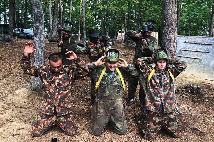 From Kraków: Private Paintball at Jezioro Rożnowskie photo 5