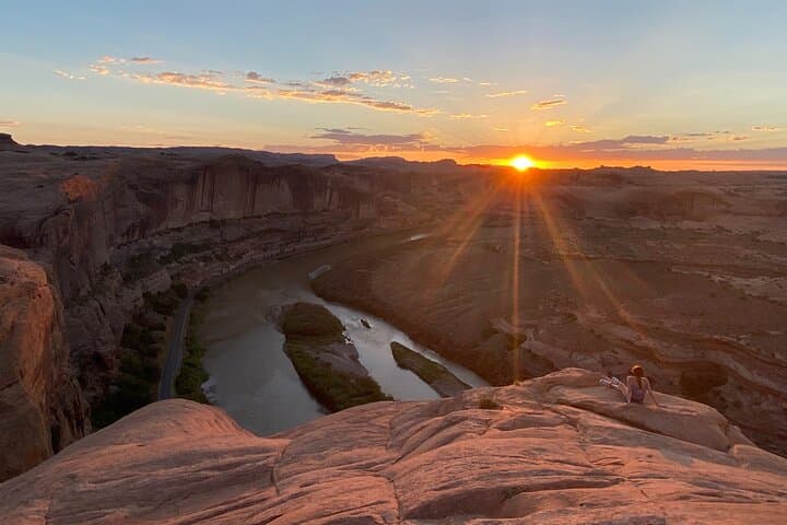 Thrill and Terrain: Off-Road Jeep Adventure in Moab’s Red Rock Playground photo 2