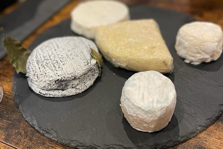 Private Cheese and Wine Tasting Workshop in St. Maarten photo 4