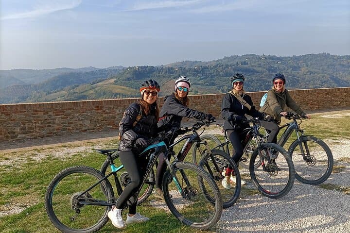 E-bike Tour in Bertinoro: Ride the Romagna Hills and Vineyards photo 5