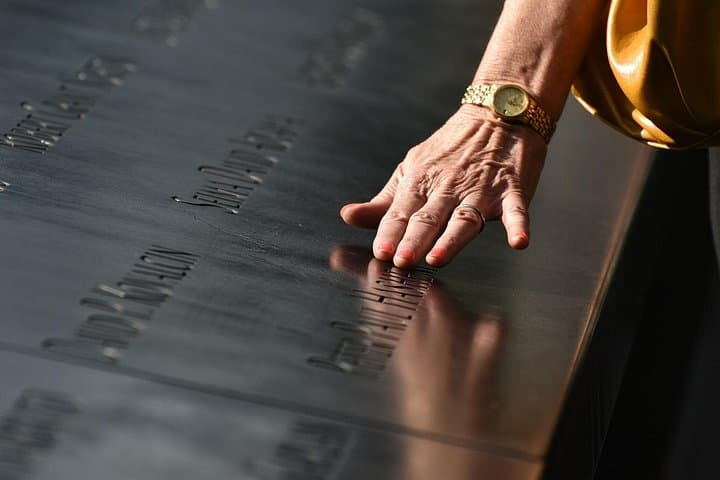 Experience History: Statue of Liberty & 9/11 Memorial Tour