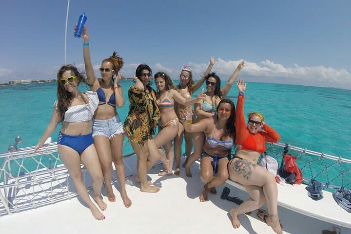 Cancun Catamaran Party to Isla Mujeres — 3–4 Hour Open-Bar Cruise photo 3