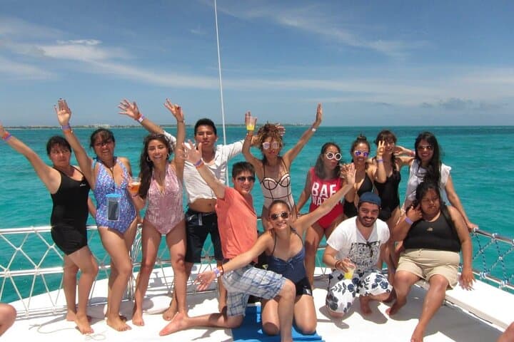 Cancun Catamaran Party to Isla Mujeres — 3–4 Hour Open-Bar Cruise photo 4