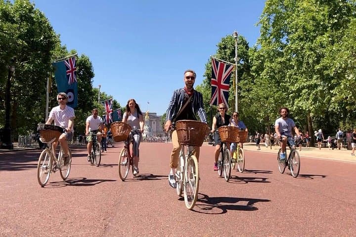 London Landmarks Bike Tour — Westminster Sights, Street Art & Pub Stop photo 1
