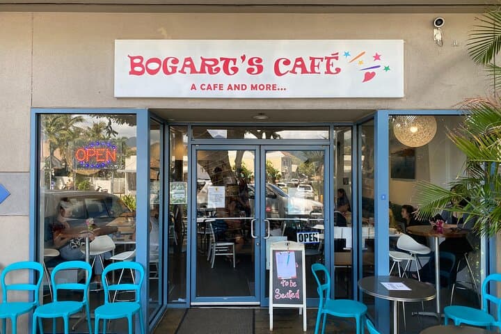 Diamond Head Sunrise Hike with Malasada & Bogart's Mini Acai — Half-Day Pickup photo 5