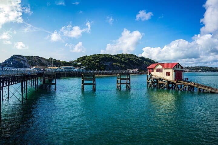 Swansea Hidden Gems: Self-Guided Treasure Hunt & Tour App photo 3