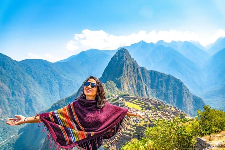 6-Day Best of Peru: Puno, Lake Titicaca, Sacred Valley & Machu Picchu photo 1