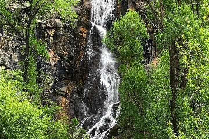 Private Spearfish Canyon Hike: Guided Walk Among Limestone Cliffs & Waterfalls photo 2