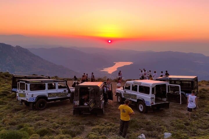 Sunset Jeep Tour in Crete — Karfi Plateau Off‑Road Safari & Sunset Views