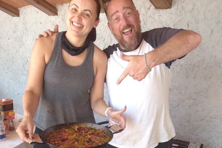 Sitges Paella Class, Winery Tour & 10 km Vineyard Bike Ride