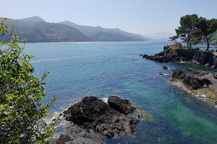 Private Coastal Tour from Bilbao: Gaztelugatxe, Bermeo, Mundaka & Gernika photo 3