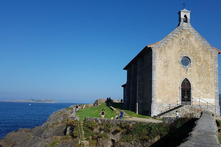 Private Coastal Tour from Bilbao: Gaztelugatxe, Bermeo, Mundaka & Gernika photo 5