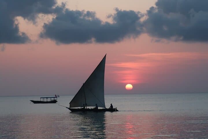 Zanzibar Sunset Dhow Cruise: Stone Town Evening Sail with Transfers photo 6