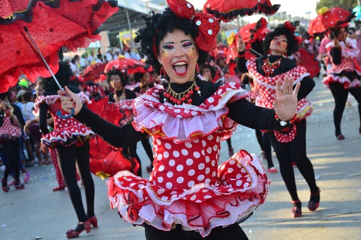Front-Row at Batalla de Flores: Barranquilla Carnival Parade Experience photo 4