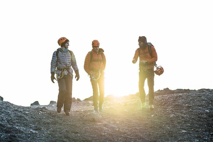 Skaftafell Ice Cave Climb & Private Adventure Photoshoot photo 6