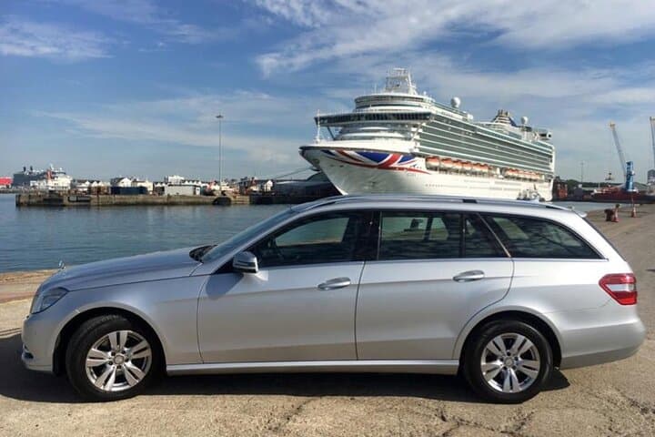 Stonehenge Pre‑Cruise Transfer: Private London to Southampton Tour photo 3