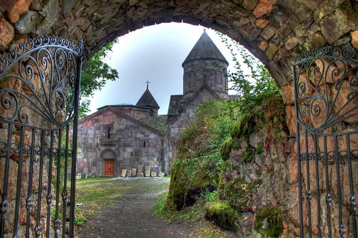 Day Trip to Dilijan & Lake Parz: Makaravank Monastery and Ijevan Winery Tour