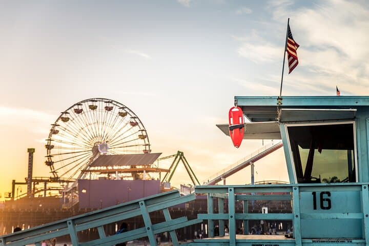 Santa Monica Professional Photo Shoot Guide — Best Locations & Tips