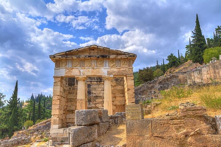 2-Day Delphi and Meteora Tour from Athens — Delphi Oracle & Meteora Monasteries photo 2