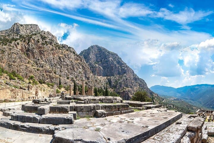 2-Day Delphi and Meteora Tour from Athens — Delphi Oracle & Meteora Monasteries photo 3